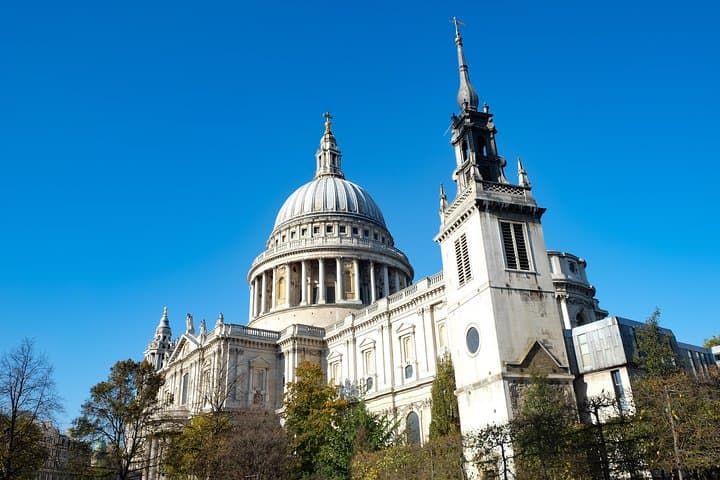 essential-london-private-walking-tour-hidden-gems-and-history photo 3