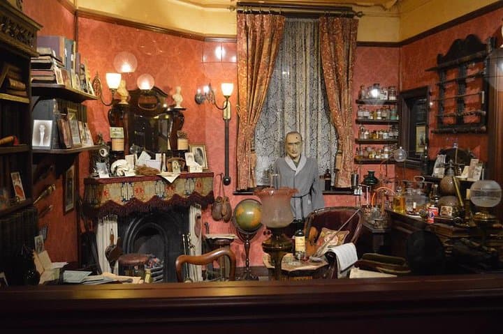 Sherlock Holmes London Walking Tour — Baker Street, Conan Doyle Sites & Private Guide photo 2