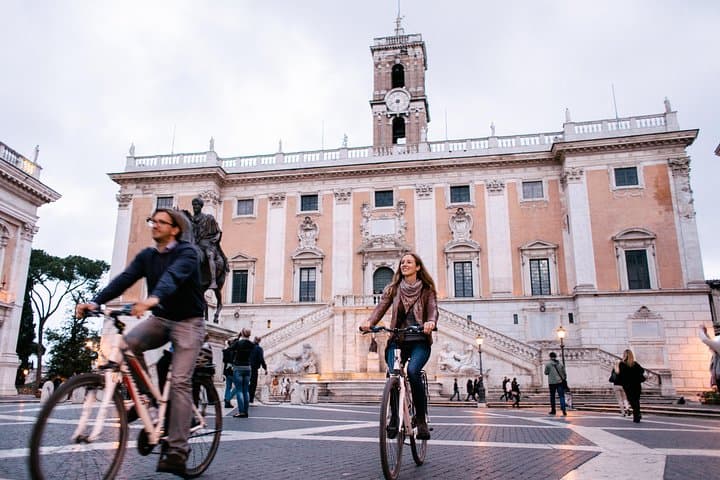 Rome By Night E-Bike Tour — Illuminated Monuments & Historic Streets photo 4