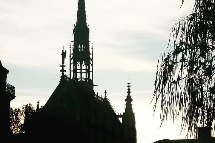 Inside Sainte-Chapelle & Conciergerie: 2-Hour Private Tour of Île de la Cité photo 6