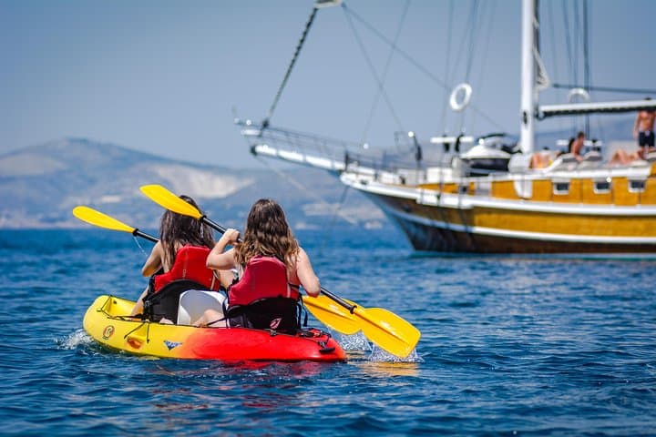 Sea Kayaking Around Marjan Hill: Split's Coastal Paddle Adventure photo 5