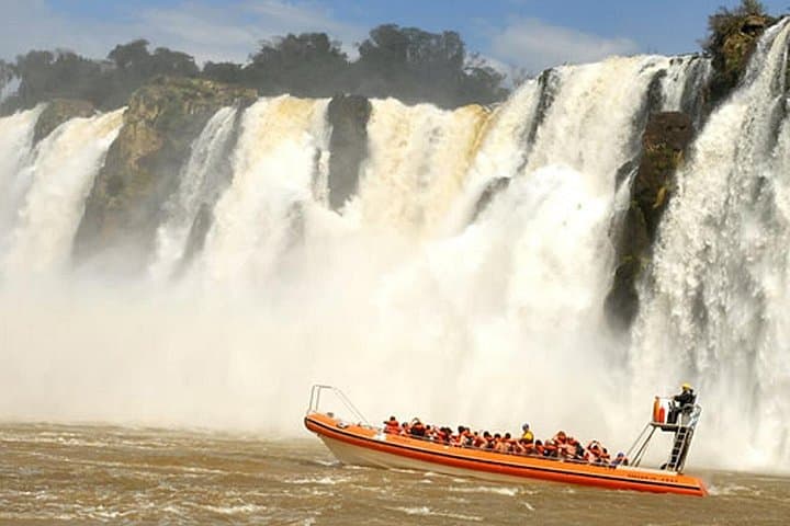 ride-the-iguazu-falls-motorboat-and-4x4-jungle-adventure photo 2