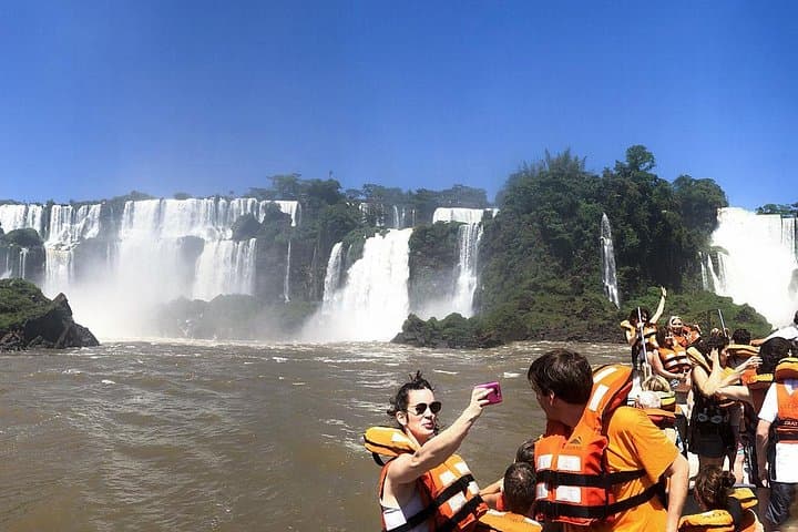 ride-the-iguazu-falls-motorboat-and-4x4-jungle-adventure photo 4