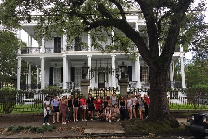 Garden District Walking Tour — Lafayette Cemetery & 19th-Century Mansions in New Orleans photo 3