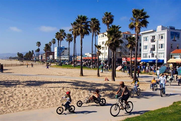 Los Angeles 6-Hour Private Limo Tour — Hollywood, Beaches & Custom Stops photo 6