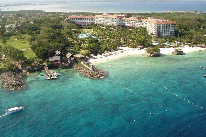 Parasailing Over Mactan: 500-Foot Island and Sea Views photo 4