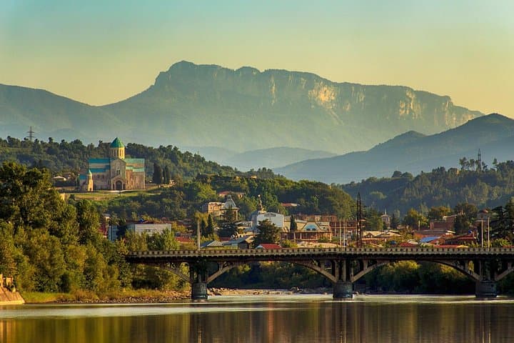 Western Georgia 6-Day Tour: Kutaisi Caves, Samegrelo Canyons & Batumi Jazz Festival