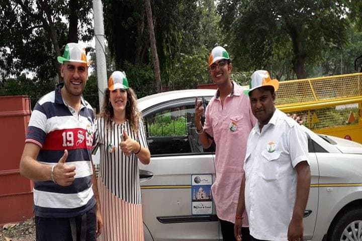Delhi to Agra Private Transfer: Comfortable Car Ride via Yamuna Expressway photo 4