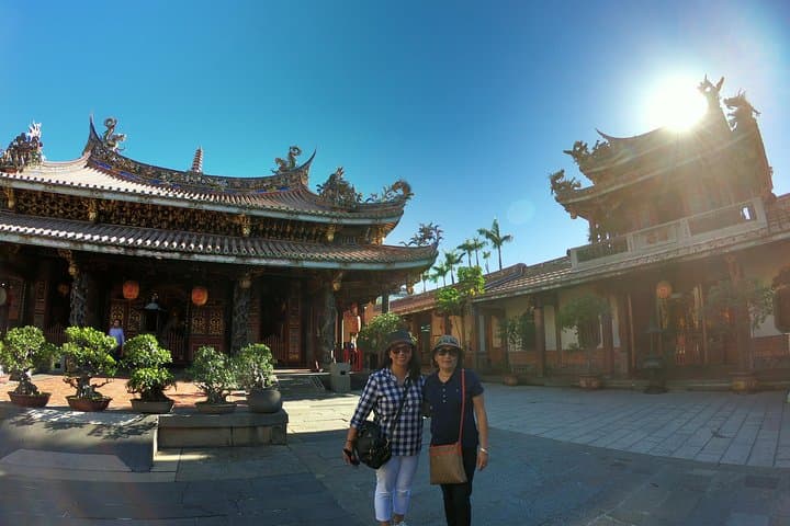 Full-Day Private Taipei City Tour — Custom 8-Hour Private Itinerary photo 2