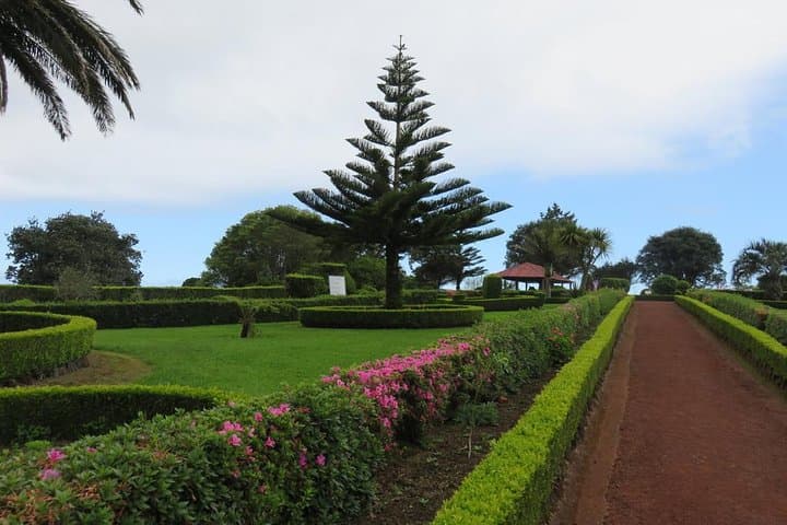 Northeast São Miguel Full-Day Tour: Waterfalls, Belvederes & Volcanic Coast photo 3