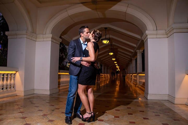 Las Vegas Strip Private Limo Photo Tour — 1-Hour Photographer Experience photo 3