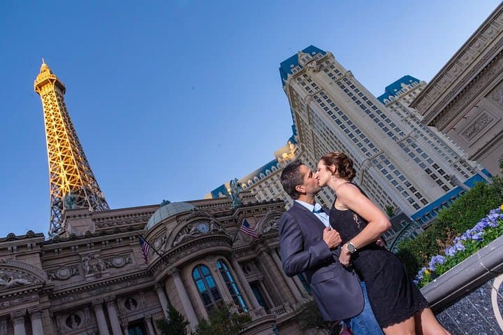 Las Vegas Strip Private Limo Photo Tour — 1-Hour Photographer Experience photo 6