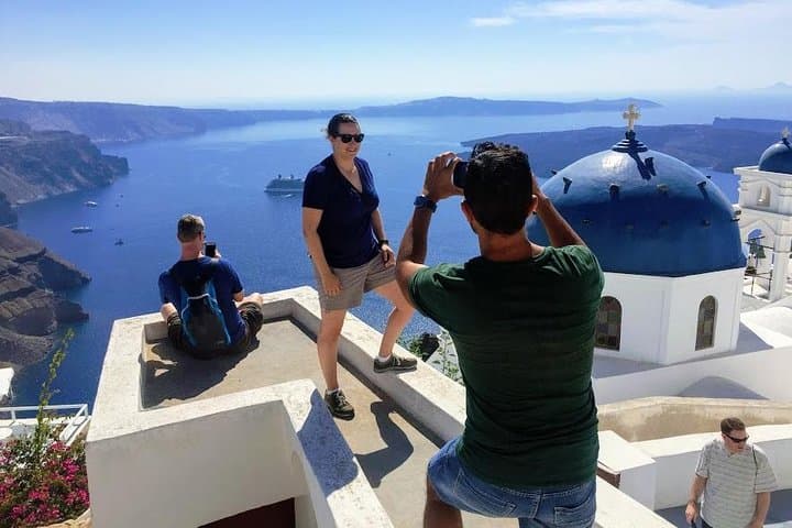 Santorini North Side Sunset: Private Half-Day Tour to Oia & Imerovigli photo 2