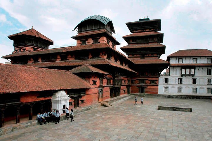 Kathmandu Sightseeing Day Tour — Swayambhunath, Pashupatinath, Boudhanath & Durbar Square photo 3