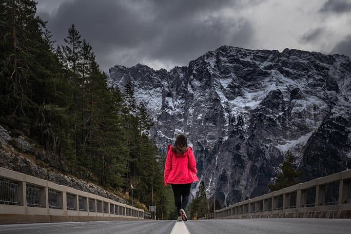 Winter’s Best in Triglav: 7 Alpine Wonders Day Tour from Bled