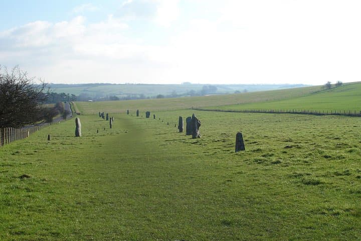 Private Luxury Sunrise Avebury and Stonehenge Guided Tour from London photo 3