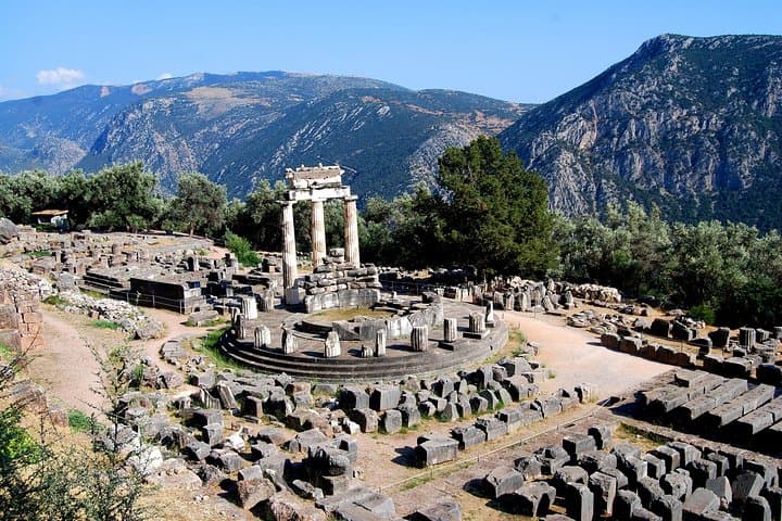 4-Day Private Greece Tour: Corinth, Mycenae, Nafplio, Olympia, Delphi & Meteora photo 4