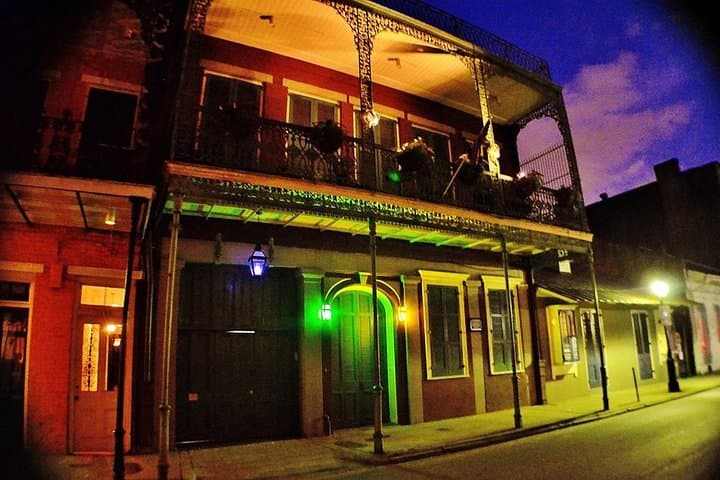 French Quarter Drunken Ghost & Vampire Walking Tour with Bourbon Street Bar Stops photo 3