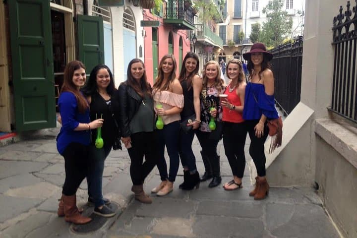 Sip, Shudder, and Stroll: French Quarter Bar Pit Stop & NOLA Legends Walking Tour