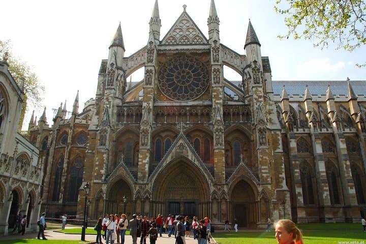 Private Tour: Westminster Abbey & Optional Houses of Parliament — London History Tour photo 2