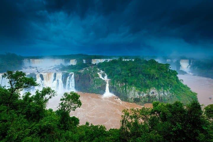 Iguassu Falls in a Nutshell: Double-Sided Tour from Foz do Iguaçu photo 3
