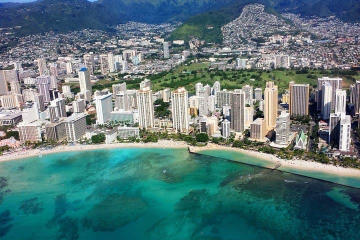 Waikiki Parasailing: Soar 1,000 Feet Above Oahu with X-treme Parasail photo 2