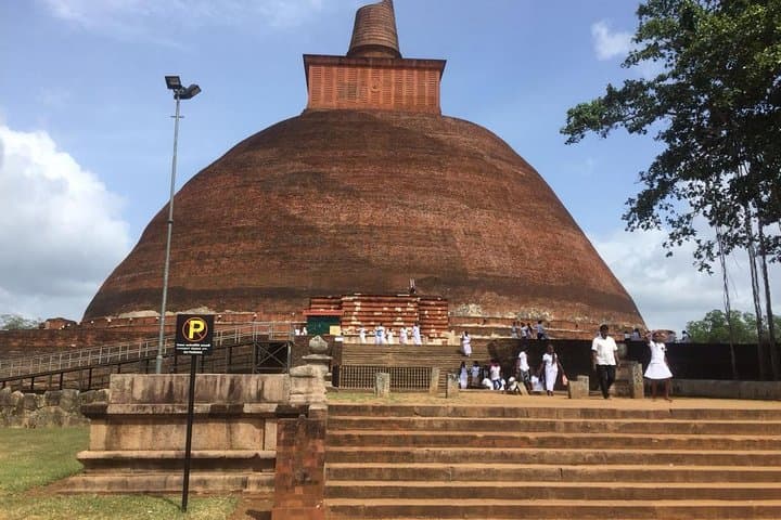 Colombo Shore Excursions: Full-Day City, Beach & Ruins Tour photo 3
