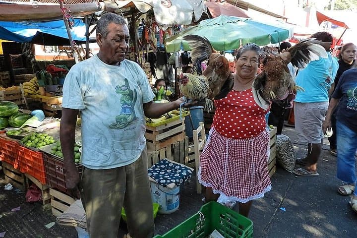 Hidden Acapulco: Local Markets, Piñatas & City Flavors