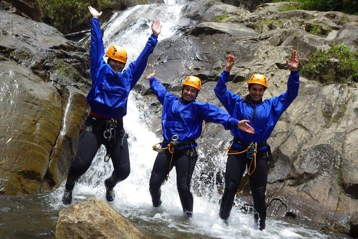 Canyoning at Chamana and Río Blanco Waterfalls — Half-Day Baños Adventure photo 6