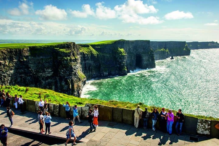 Cliffs of Moher and Bunratty Castle Day Trip from Dublin photo 4