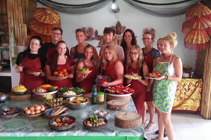 Balinese Cooking Class and Ayung River Rafting from Ubud