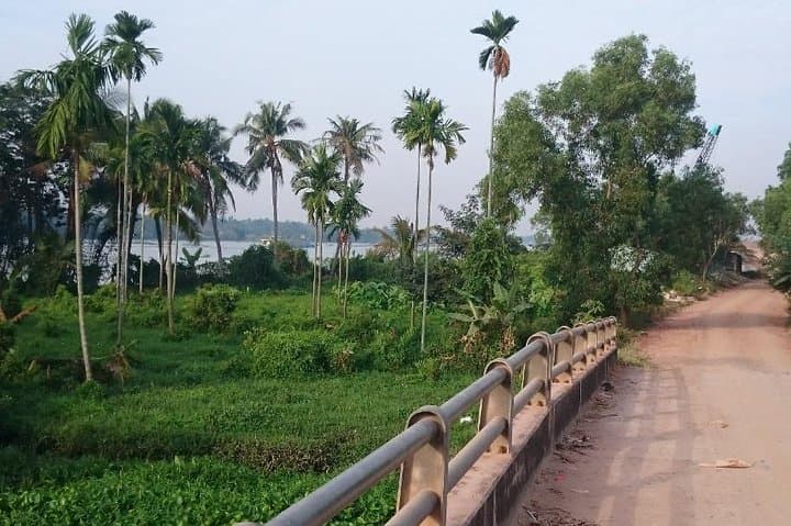 Cycle Saigon River to Cu Chi Tunnels: Single-Track Ride Through Binh Duong Villages