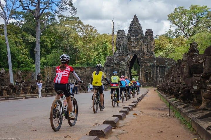 Full-Day Angkor Bike Tour: Rainforest Trails, Ta Prohm & Bayon