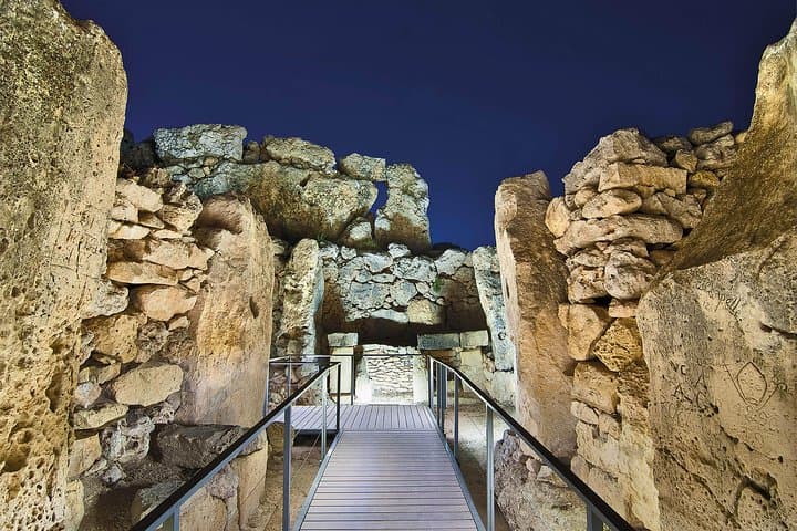 Insider's Gozo: Small-Group Private Tour to Blue Lagoon, Ggantija & Dwejra photo 1