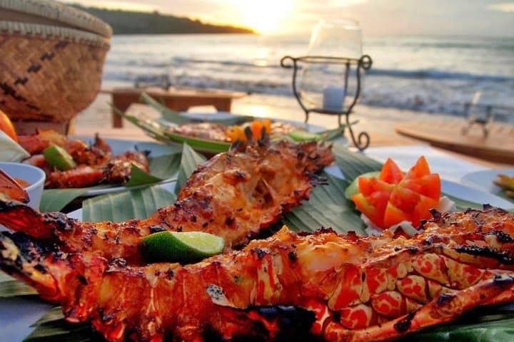 Uluwatu Cliff Temple & Jimbaran Bay Half-Day Sunset Tour — Bali photo 2