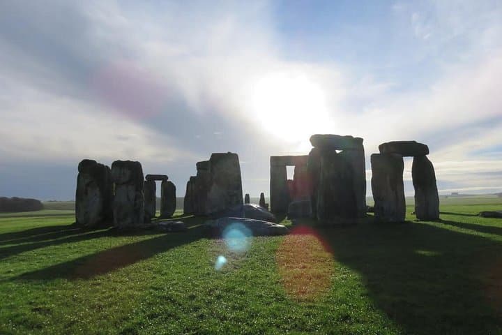 Stonehenge Morning Tour from London — Early Access with Visitor Centre Admission photo 2