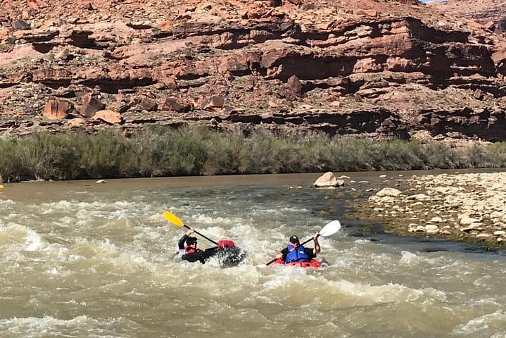 Moab Canyoneering and Packrafting Combo — Rappels, Slots & Colorado River Floats photo 4