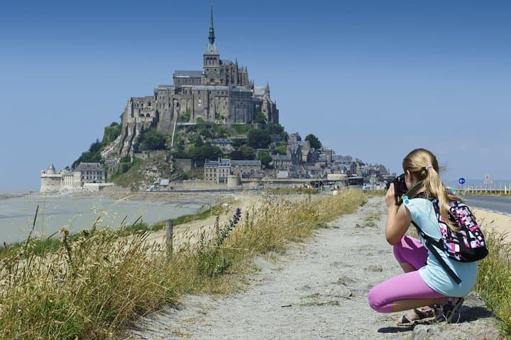 Mont-Saint-Michel Day Trip from Paris by TGV — Cancale Oysters & Saint-Malo Ramparts