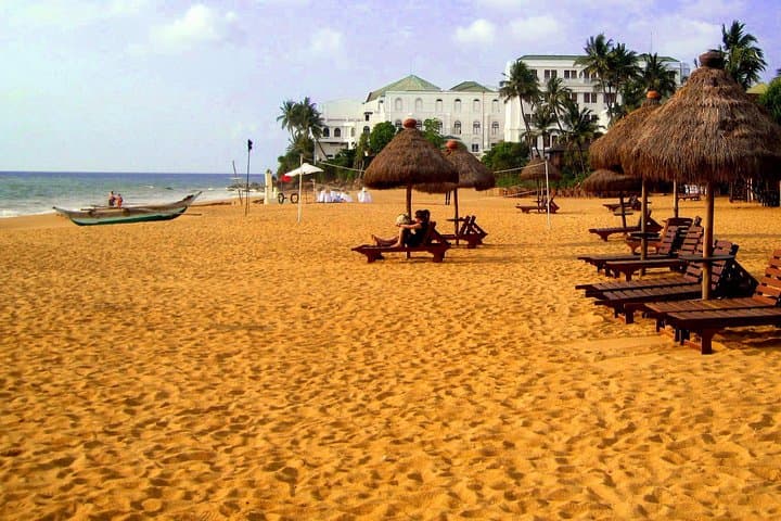 Colombo Shore Excursion: Mount Lavinia Beach & City Highlights (4–6 Hour Private Tour)