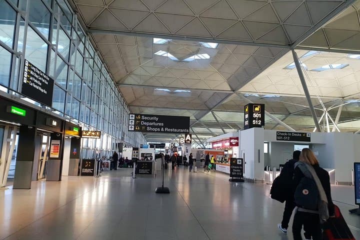 Stansted to Central London Shuttle — 24/7 Shared Airport Transfer Guide photo 5