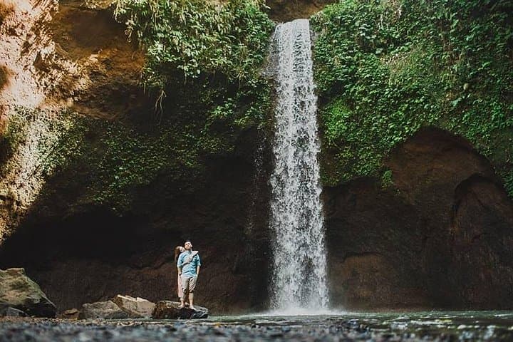 Triangle Bali Hidden Waterfalls: Tukad Cepung, Kanto Lampo & Tibumana Full-Day Tour photo 2