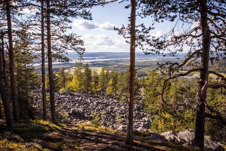 Aavasaksa Viewpoint: Hike the Struve Arc Where Finland Meets Sweden photo 2