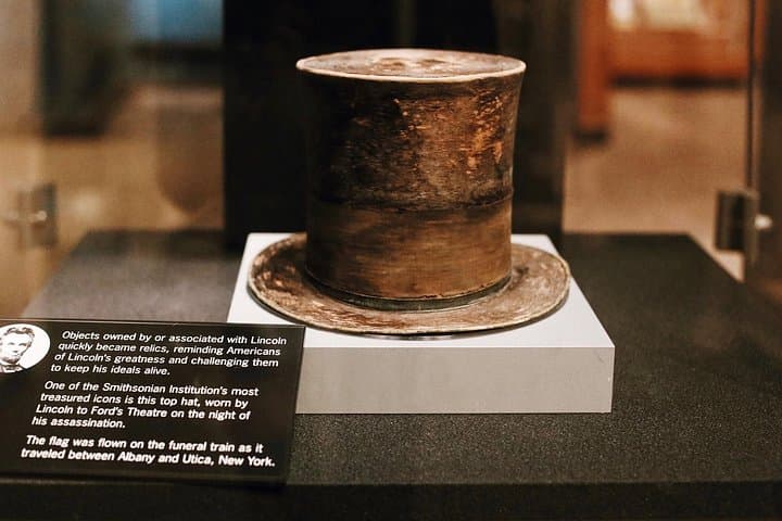 Private Guided Tour: Smithsonian National Museum of American History