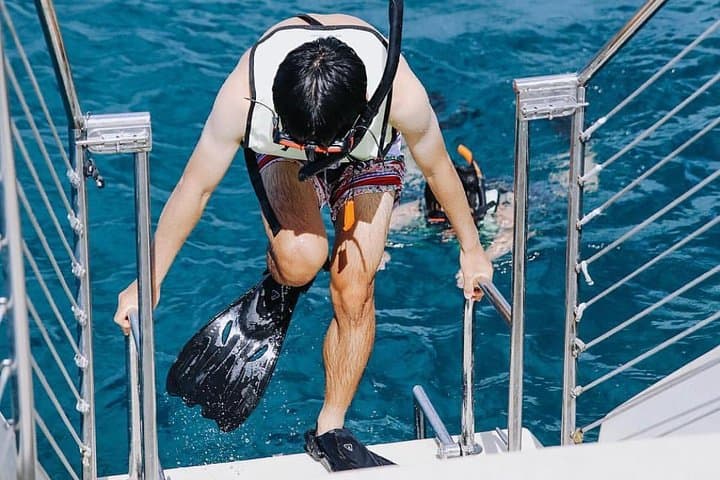 Turtle Canyon Snorkel and Diamond Head Sail from Waikiki photo 4