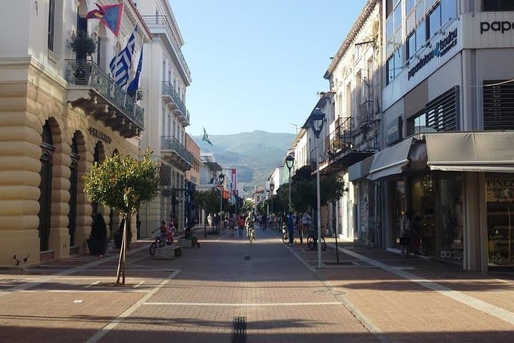 Kalamata Historic Center Private Walking Tour — 3-Hour Guided City Walk photo 4