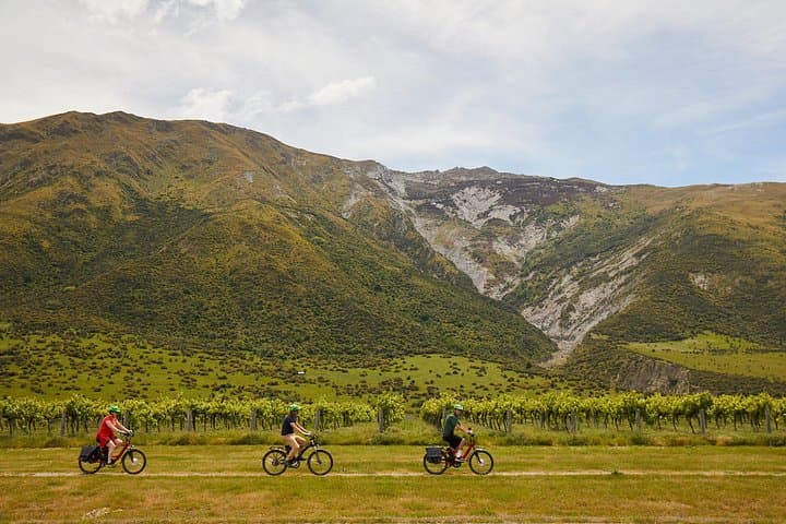Queenstown Guided E‑bike Wine Tour: Arrowtown to Gibbston Valley Cycle & Tasting photo 4