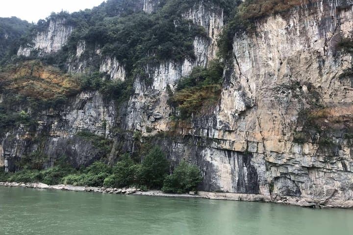 Bullet Train to Xiling Gorge: 2-Day Yangtze Cruise from Wuhan photo 2