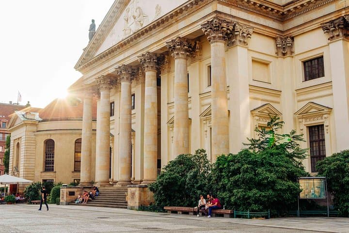Berlin in 90 Minutes: Private City Kickstart Walking Tour photo 4