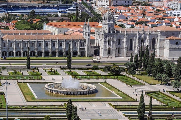 Private Family Lisbon Tours: Custom Half- and Full-Day Portugal Experiences photo 3