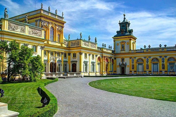 Wilanów Palace and POLIN Museum Small-Group Tour from Warsaw photo 3